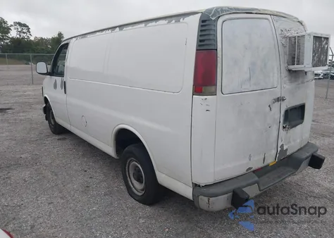 2001 GMC Savana Standard z USA, uszkodzony, nr VIN 1GTFG25M711904338